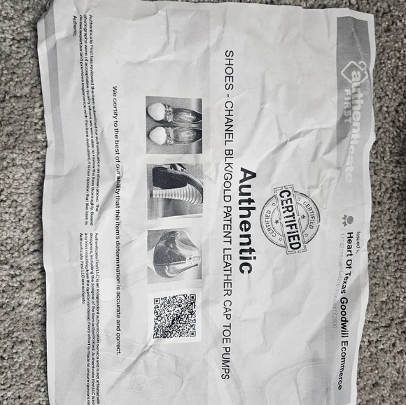 Pre loved authentic Chanel pumps - Picture 13 of 15